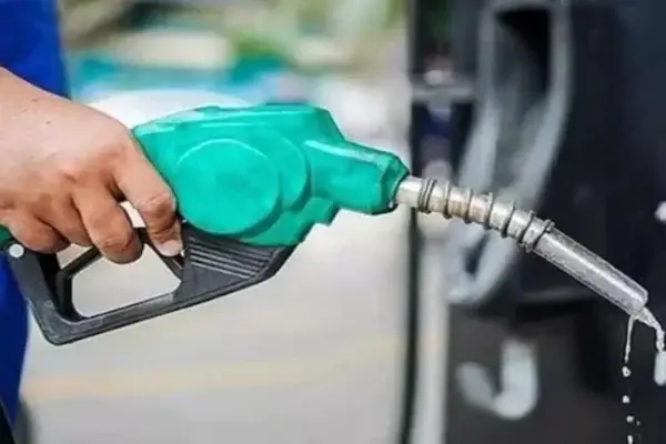 fuel attendant 750x433