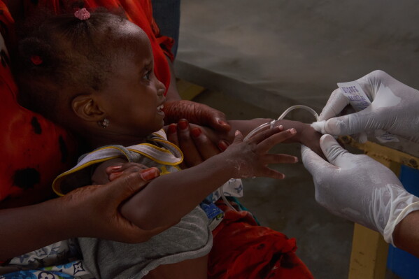 Healthcare workers respond to rising cholera cases in Borno and Plateau states amid Nigeria's rainy season.