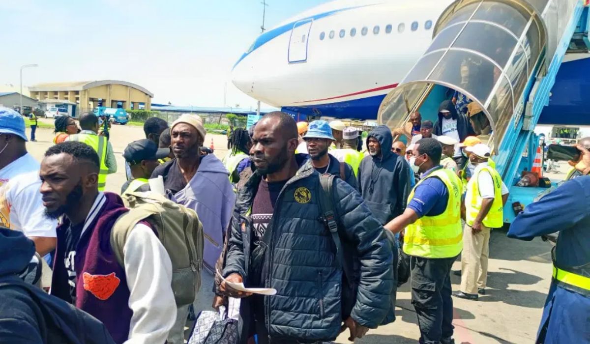 Nigeria South Africa evacuation graphic showing Air Peace flight returning 270 citizens amid xenophobic attacks
