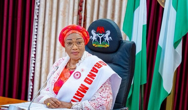 Oluremi Tinubu during a visit to Ogun State for the National Community Food Bank programme