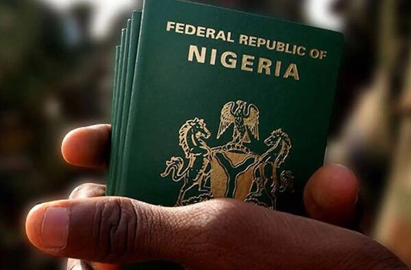 Nigerian passport renewal through the NIS contactless system