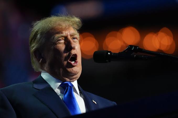 Donald Trump speaks at the Republican National Midterm Convention in Dallas as he promises a $5,000 dividend if Republicans win Congress.